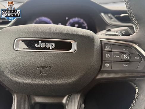 Used 2025 Jeep Grand Cherokee Laredo X w/ Luxury Tech Group I AWD/4WD image 26
