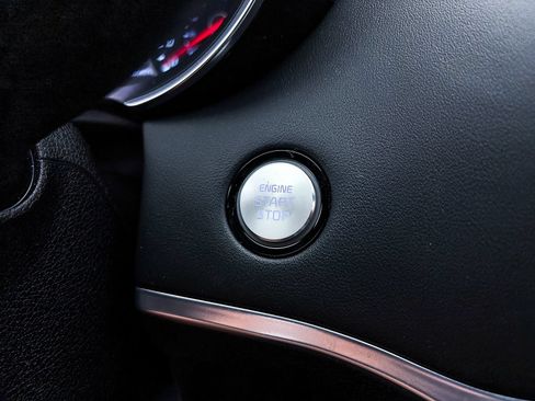 Used 2022 Kia Stinger GT2 AWD/4WD image 25