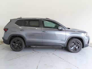 New 2025 Volkswagen Taos SE video 2