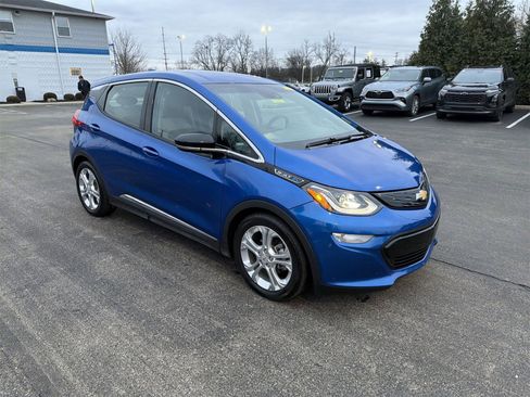 Used 2020 Chevrolet Bolt LT image 2