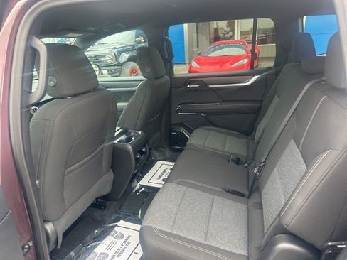 Used 2025 GMC Acadia Elevation image 11