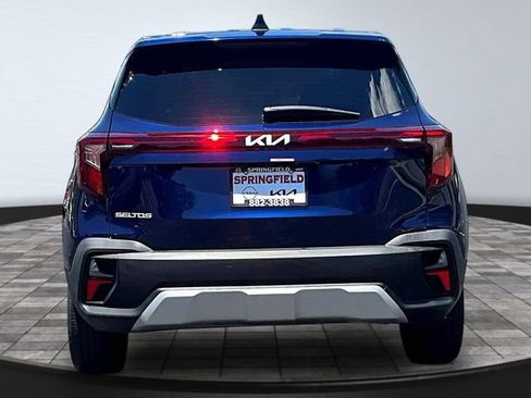 Certified 2026 Kia Seltos LX FWD image 5