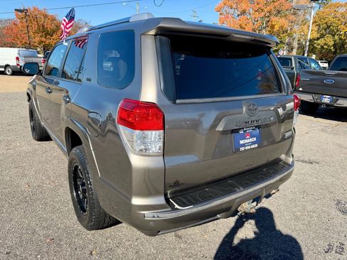 Used 2011 Toyota 4Runner SR5 image 3