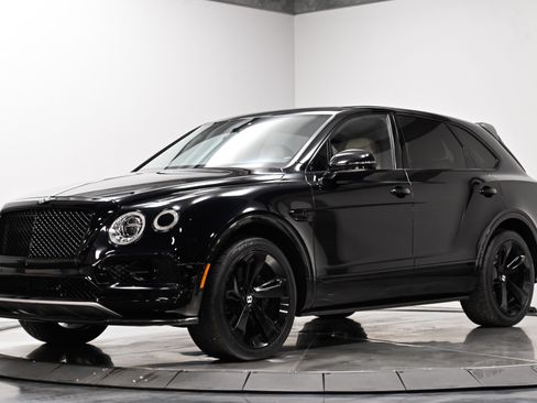Used 2018 Bentley Bentayga AWD/4WD image 2