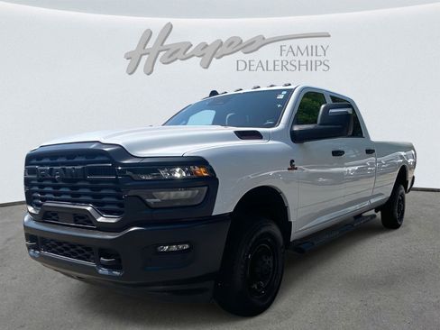 New 2025 RAM 2500 Tradesman image 21