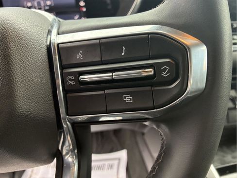 Used 2023 GMC Canyon Elevation w/ Elevation Premium Package AWD/4WD image 16