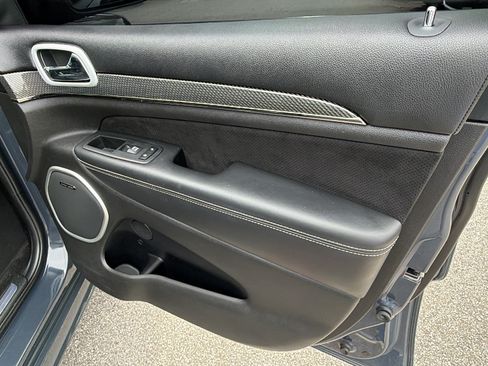 Used 2018 Jeep Grand Cherokee Trackhawk AWD/4WD image 19