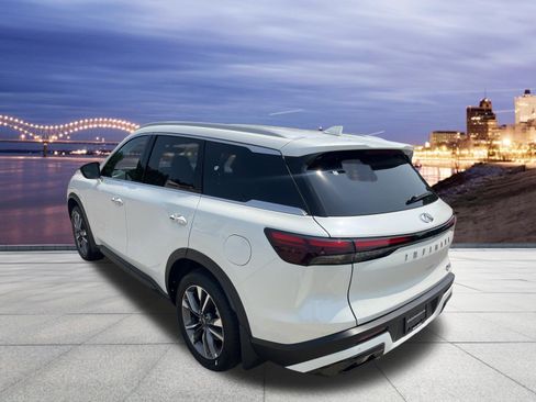 Used 2025 INFINITI QX60 Luxe w/ Vision Package image 3