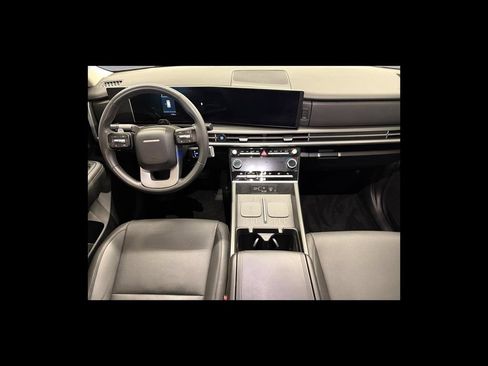 Used 2025 Hyundai Santa Fe SEL FWD image 13