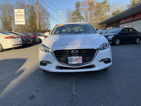 Used 2018 MAZDA MAZDA3 Touring image 2