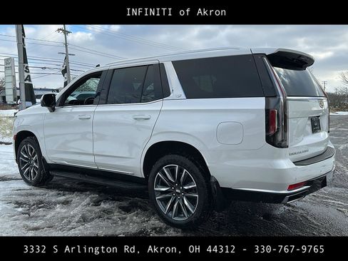 Used 2022 Cadillac Escalade Luxury image 9