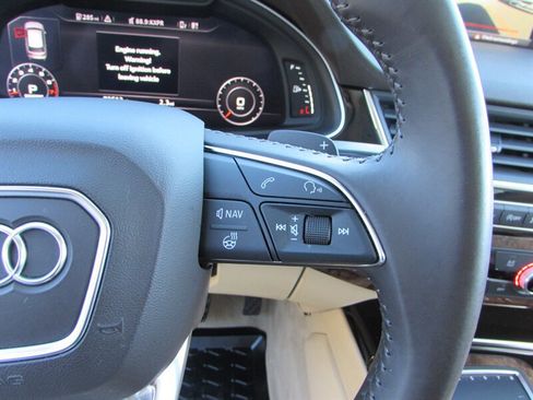 Used 2017 Audi Q7 3.0T Premium Plus image 10