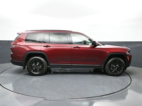 New 2026 Jeep Grand Cherokee L 4WD image 4