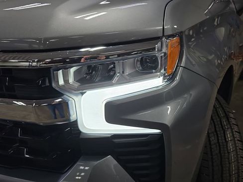 Used 2023 Chevrolet Silverado 1500 LT image 34