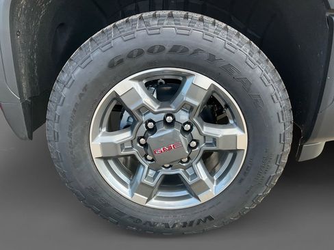 New 2026 GMC Sierra 2500 SLT image 14
