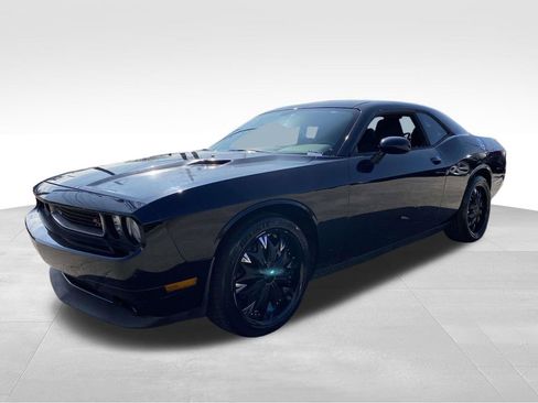 Used 2013 Dodge Challenger R/T image 5