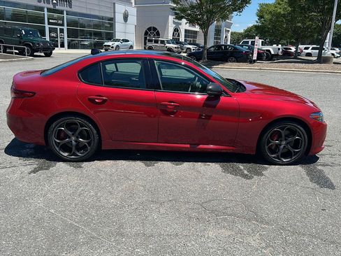 Used 2019 Alfa Romeo Giulia Ti Sport w/ Quick Order Package 22S Sport AWD/4WD image 6