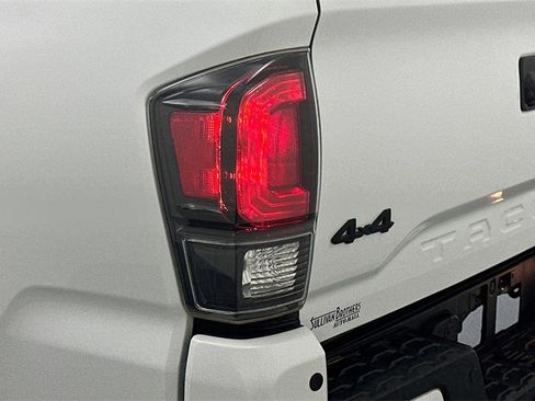 Certified 2020 Toyota Tacoma TRD Pro image 23
