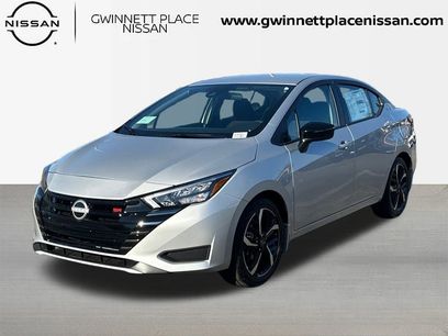 New 2025 Nissan Versa SR w/ Trunk Package