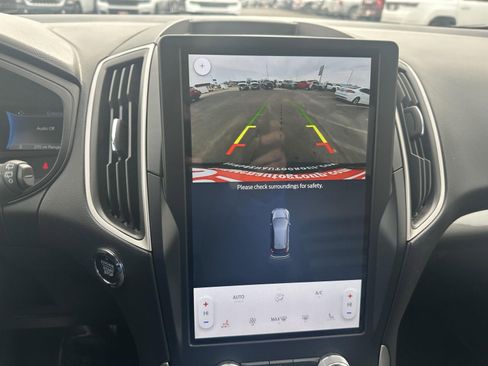 Used 2024 Ford Edge SEL image 26