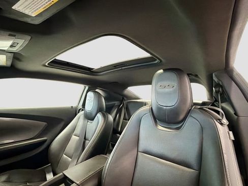 Used 2010 Chevrolet Camaro SS w/ RS Package image 18