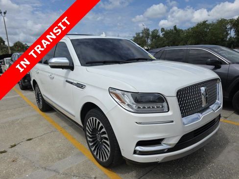 Used 2021 Lincoln Navigator Black Label w/ Cargo Convenience Package AWD/4WD image 3