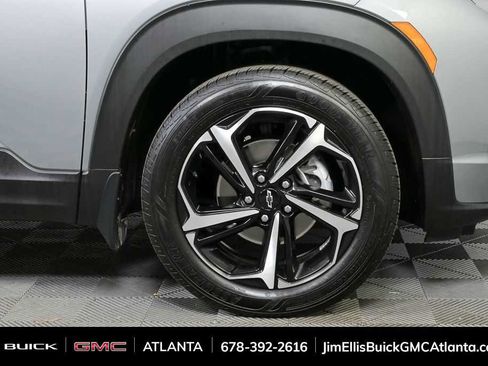 Used 2023 Chevrolet TrailBlazer RS image 35
