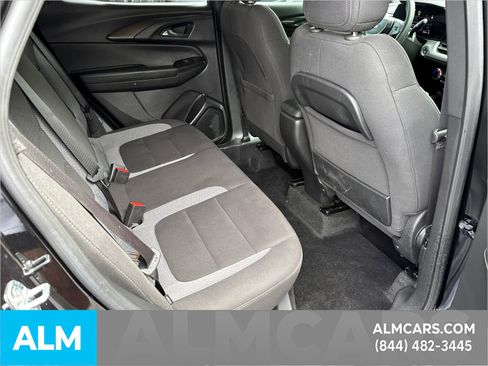 Used 2024 Chevrolet TrailBlazer LT w/ Driver Confidence Package image 18