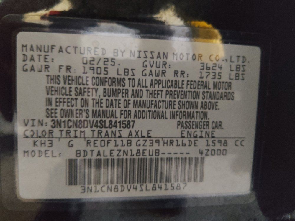 Used 2025 Nissan Versa S FWD image 33
