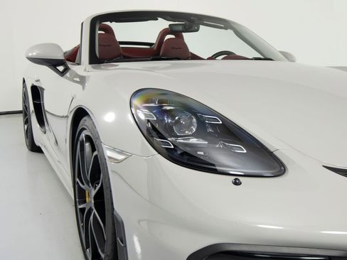 Certified 2021 Porsche 718 Boxster Spyder image 45