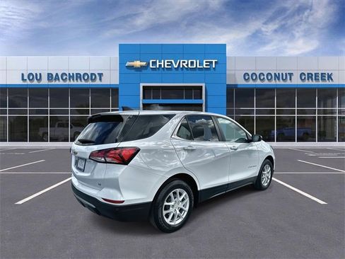 Used 2024 Chevrolet Equinox LT image 8