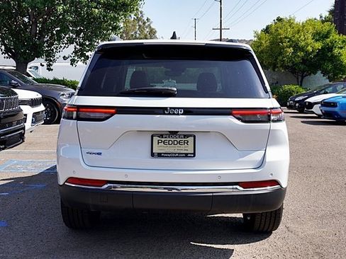 New 2023 Jeep Grand Cherokee 4WD 4xe image 10