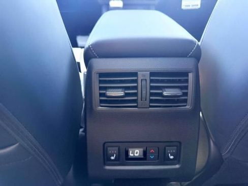 New 2026 Mitsubishi Outlander SEL Black Edition AWD/4WD image 15