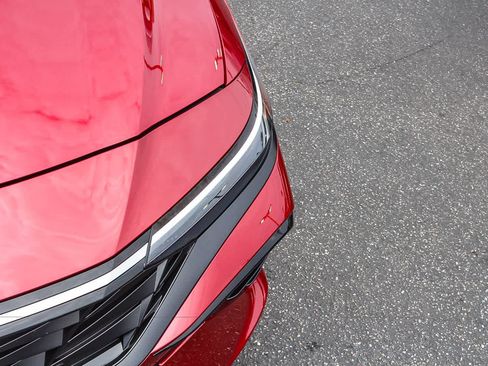 Certified 2025 Hyundai Elantra SEL FWD image 13