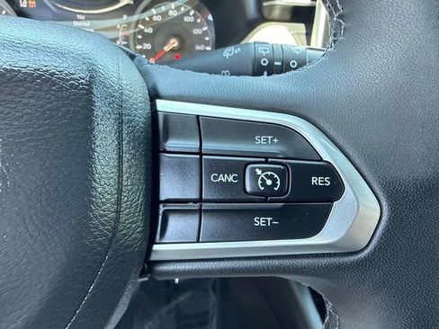 Used 2026 Jeep Compass Latitude AWD/4WD image 20