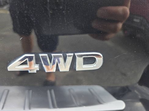 Used 2020 Nissan Pathfinder S AWD/4WD image 15