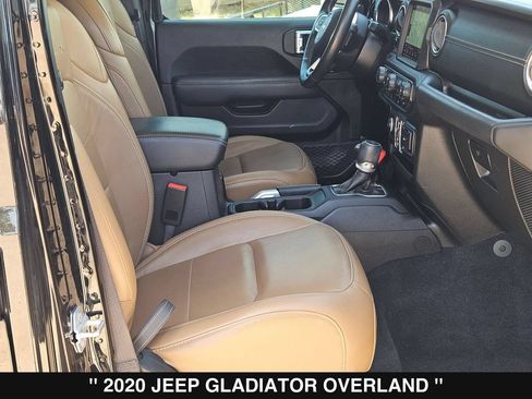 Used 2020 Jeep Gladiator Overland AWD/4WD image 29