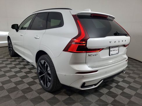 Used 2026 Volvo XC60 B5 Plus w/ Protection Package Premier AWD/4WD image 4