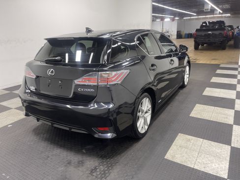 Used 2017 Lexus CT 200h w/ Accessory Package 2 image 5