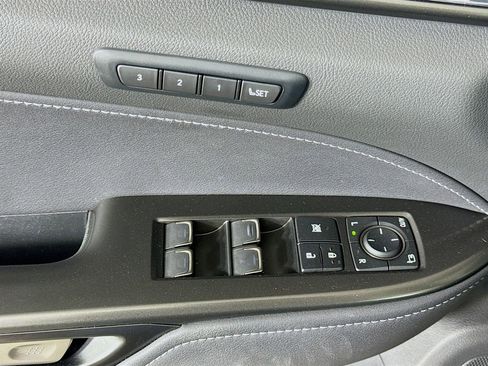 Certified 2025 Lexus NX 250 FWD w/ Premium Package image 18