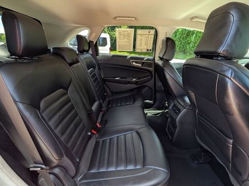 Used 2023 Ford Edge SEL AWD/4WD image 30
