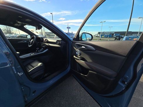 Used 2024 Dodge Hornet GT w/ GT Blacktop Package image 9