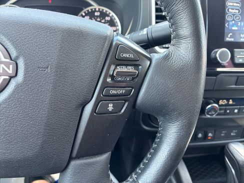 Used 2022 Nissan Frontier SV AWD/4WD image 26