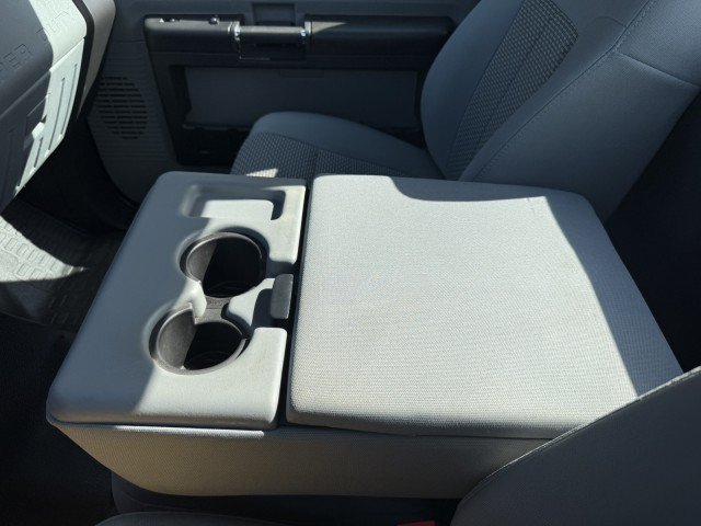 Used 2015 Ford F550 4x4 Regular Cab Super Duty image 26