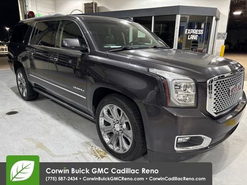 Used 2015 GMC Yukon XL Denali w/ Premium Package AWD/4WD image 8