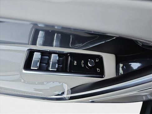 New 2026 Jaguar F-PACE R-Dynamic S image 26