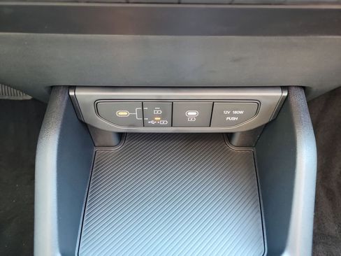 New 2026 Kia K4 LXS image 32