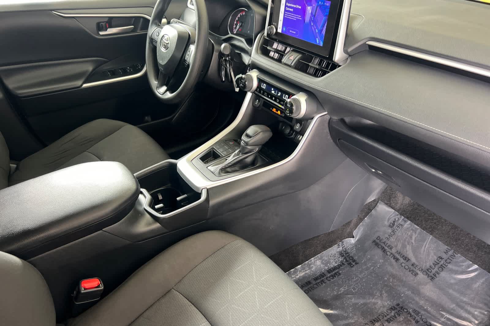 Certified 2025 Toyota RAV4 XLE AWD/4WD image 17