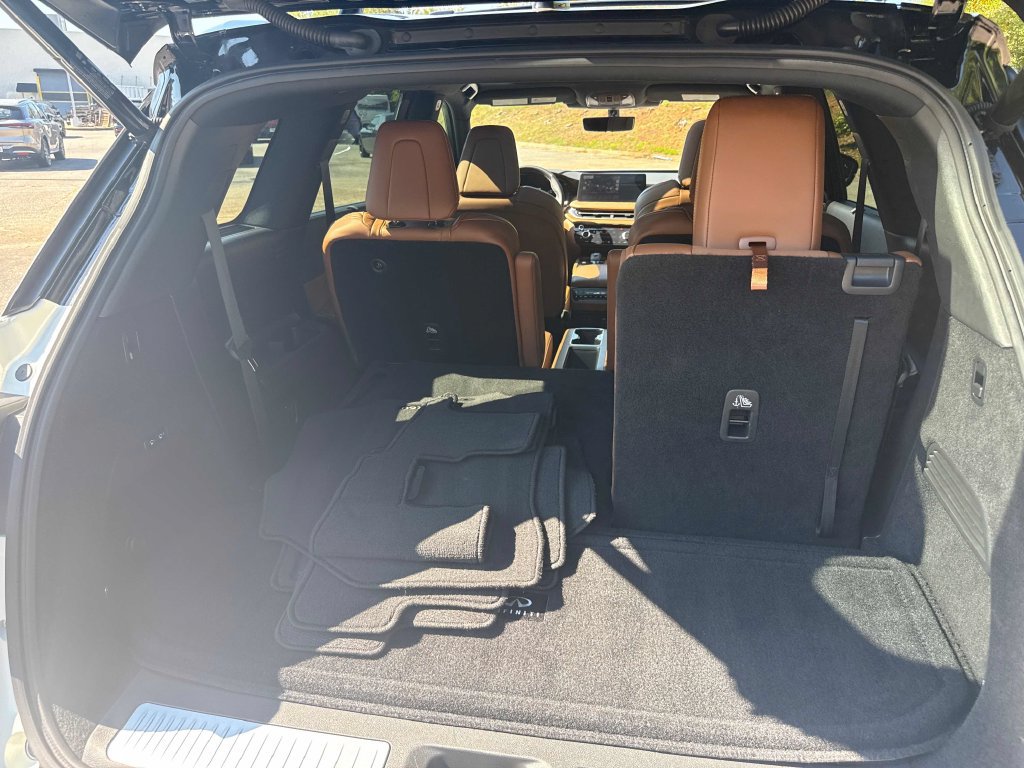 Used 2024 INFINITI QX60 Autograph w/ Cargo Package AWD/4WD image 31