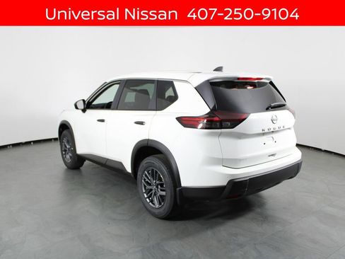 New 2026 Nissan Rogue S image 4